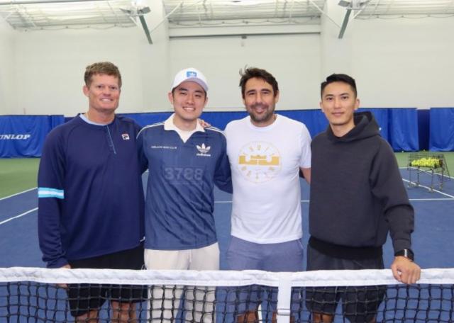 开云体育官网-吴易昺团队新大牌加入 双教练剑指2024继续突破？