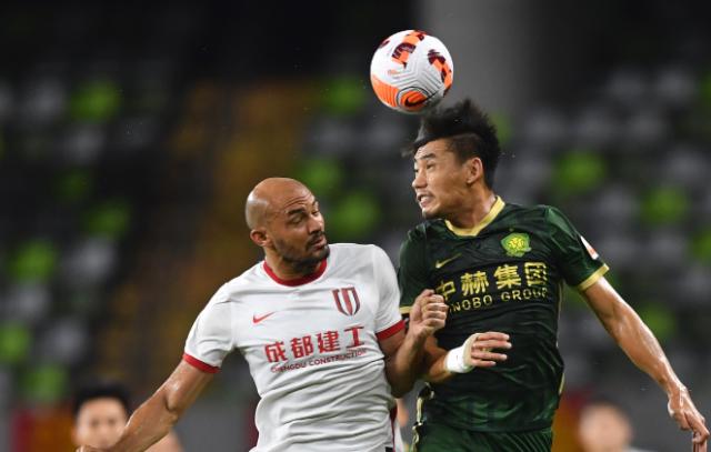 开云体育官网-谢峰：球队中场被动 达布罗与国安以往外援有差距